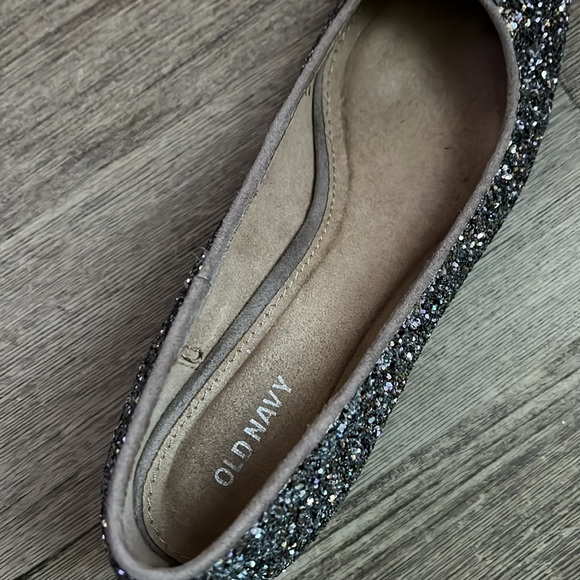 Sparkly silver kitten heels - Picture 3 of 3